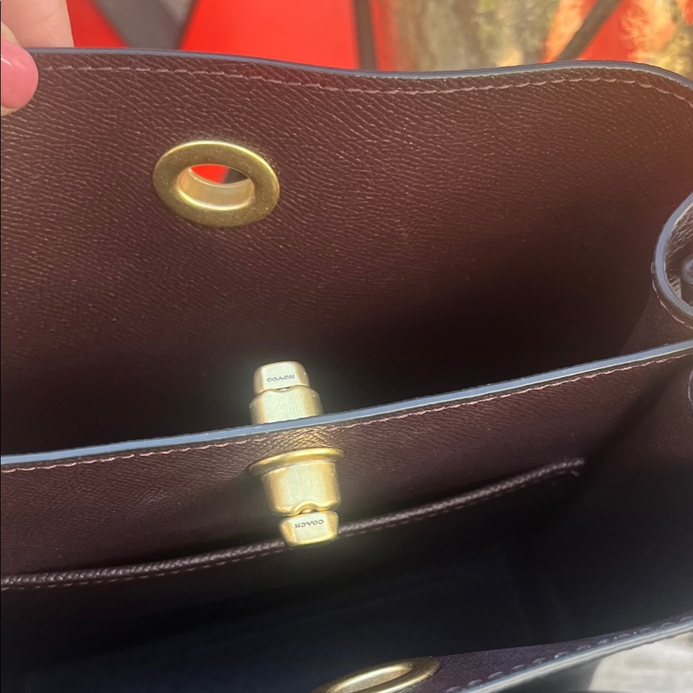 Classic Black Coach Leather Shoulder bucket  Bag with Gold Hardware. Like new. - Picture 4 of 7